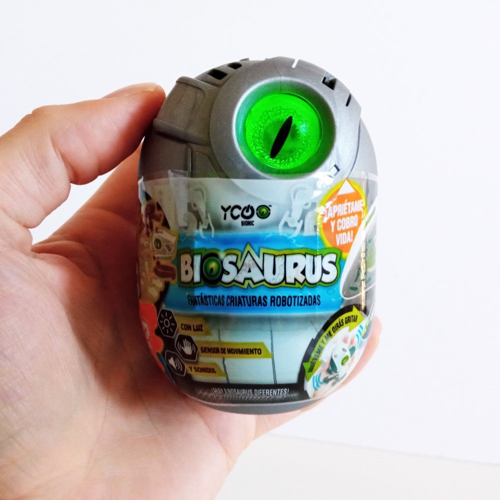 El BioSaurus empaquetado dentro de su huevo